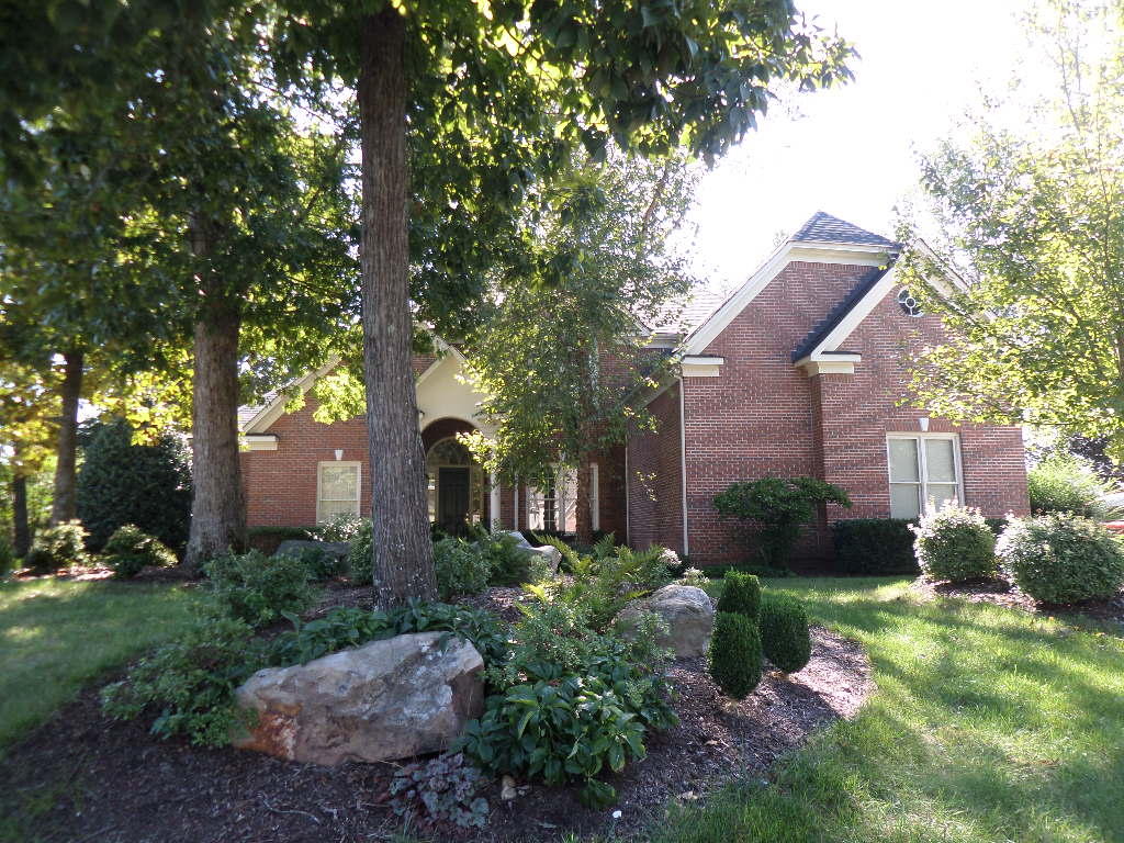19 Rockingham Road Oak Ridge, TN 37830 - Photo 1 of 37 19 Rockingham Ln.