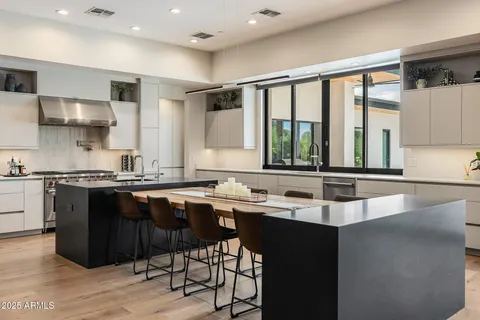 $6,395,000 | 9148 North 66th Place, Paradise Valley, AZ 85253