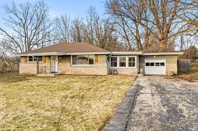 $184,900 | 20479 Roosevelt Road, South Bend, IN 46614