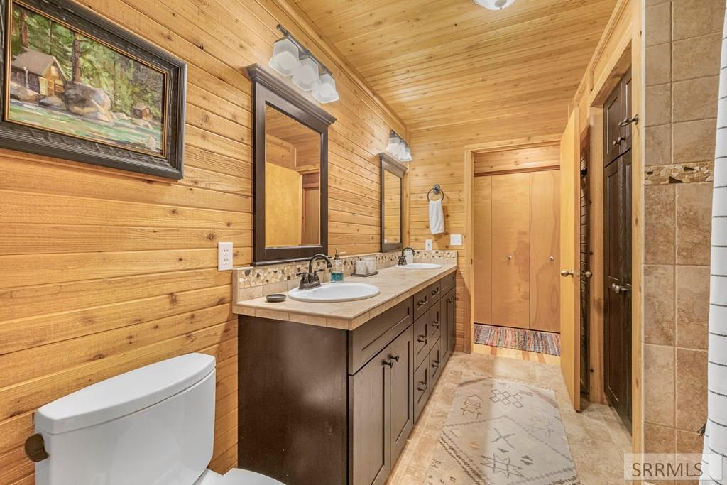 863 Snake River Road Swan Valley, ID 83449 - Photo 22 of 56
