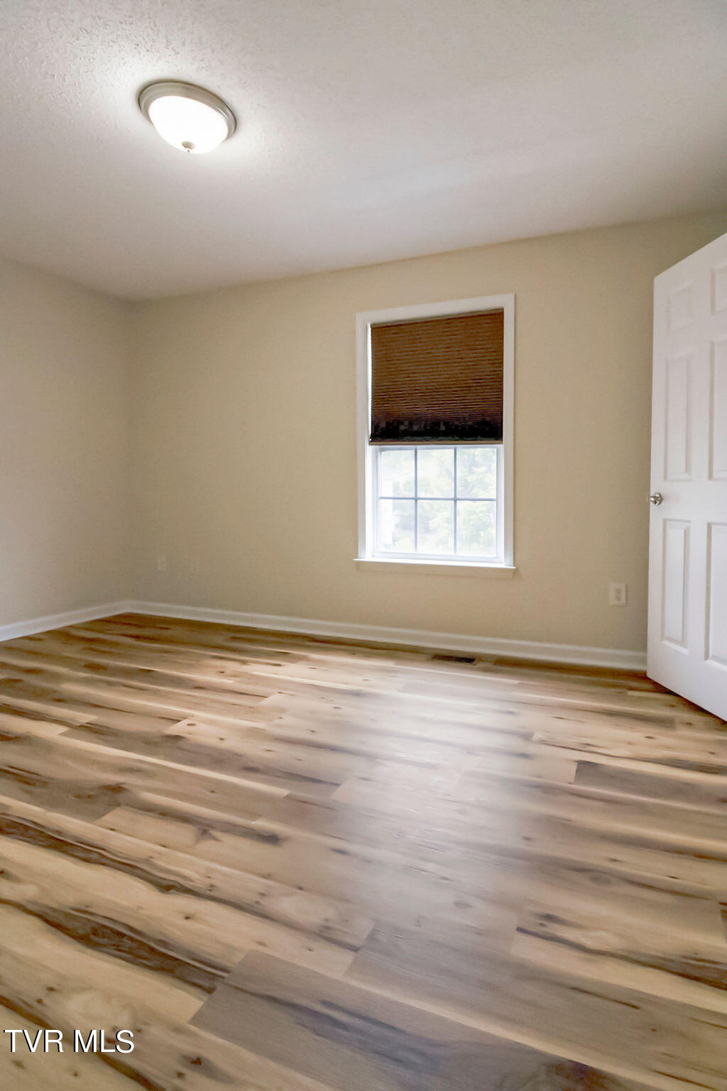 147 Old State Route, Unit 5 Jonesborough, TN 37659 - Photo 21 of 29 17
