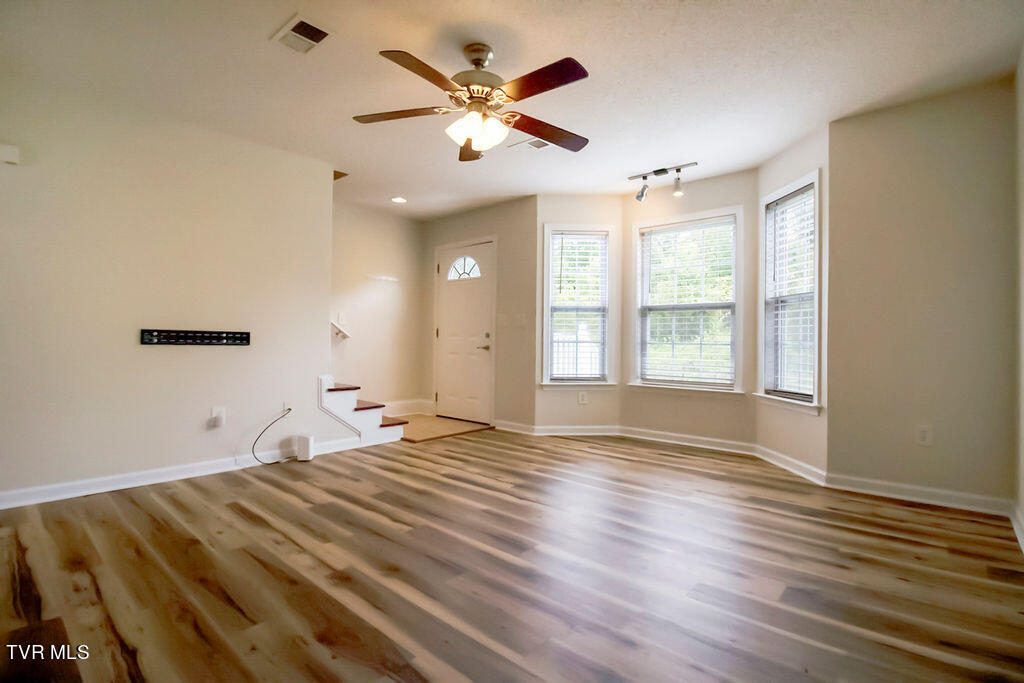 147 Old State Route, Unit 5 Jonesborough, TN 37659 - Photo 8 of 29 13