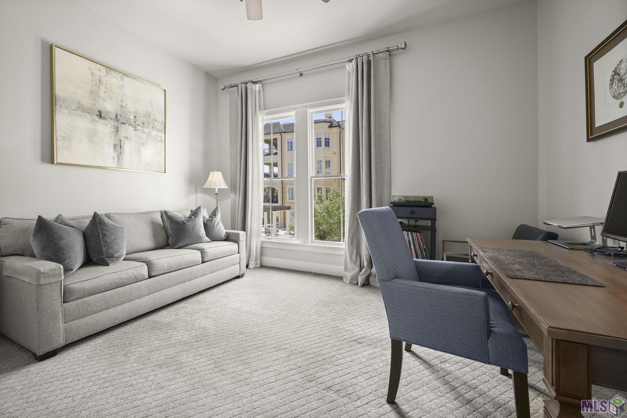 998 Stanford Avenue, Unit 311 Baton Rouge, LA 70808 - Photo 17 of 20 Guest Bedroom #1