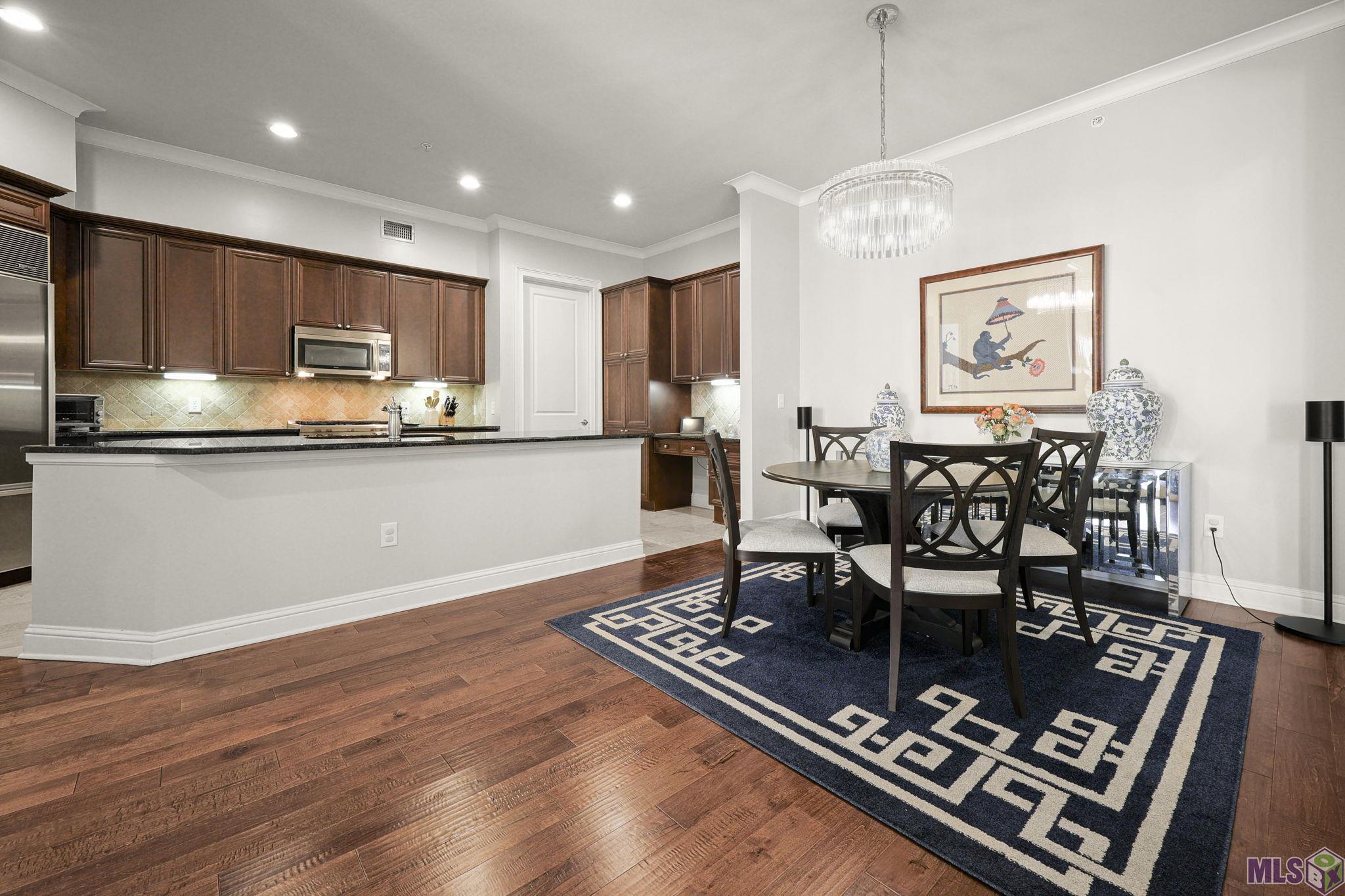 998 Stanford Avenue, Unit 311 Baton Rouge, LA 70808 - Photo 10 of 20 Dining Room