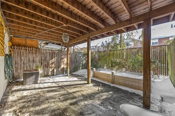 $938,800 | 63-55a Douglaston Parkway | Douglaston