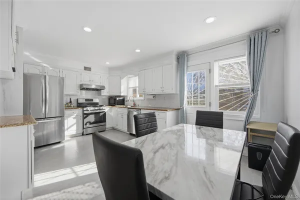 $938,800 | 63-55a Douglaston Parkway | Douglaston