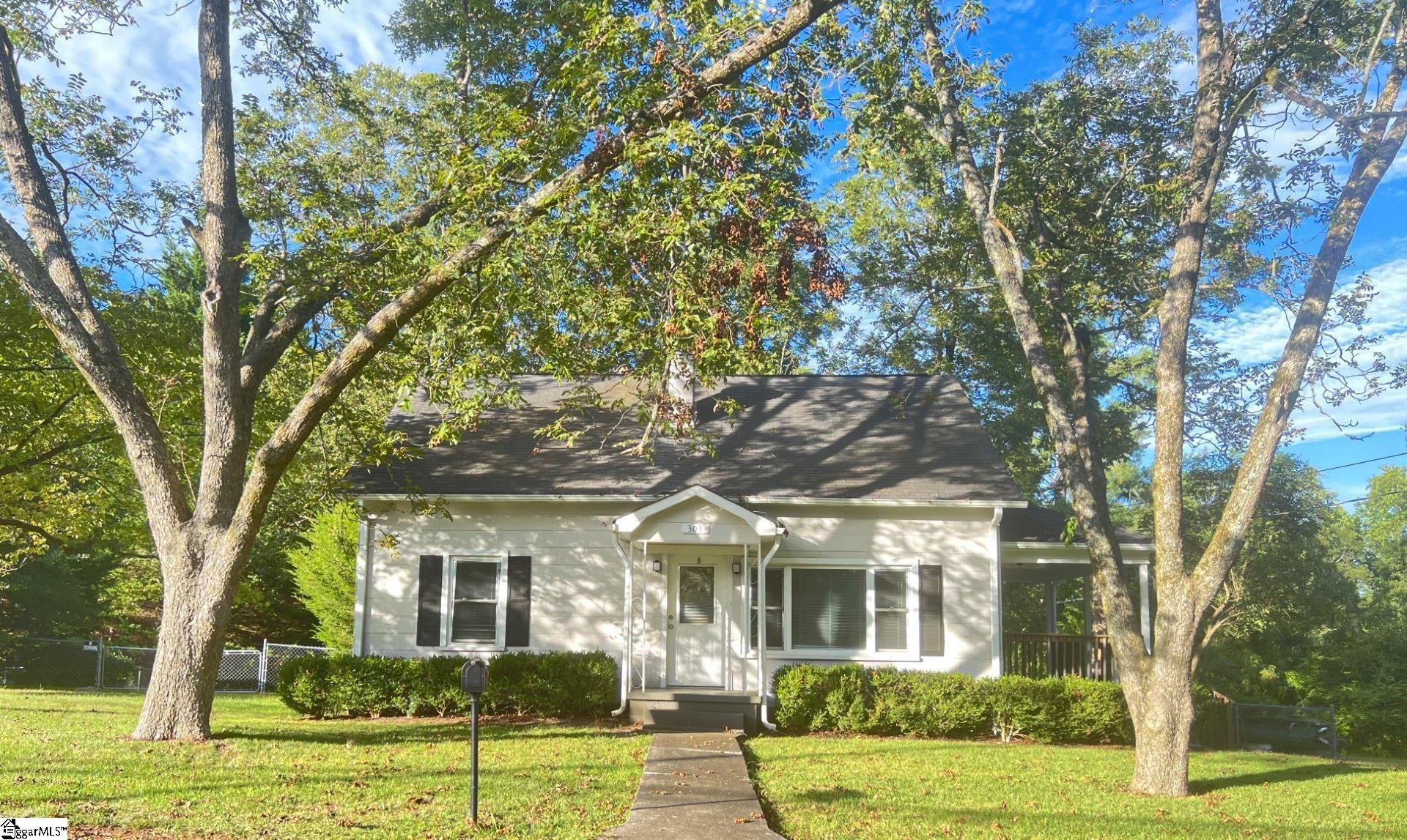 303 Blue Ridge Street Easley, SC 29640 - Photo 1 of 17 Gallery Image 1
