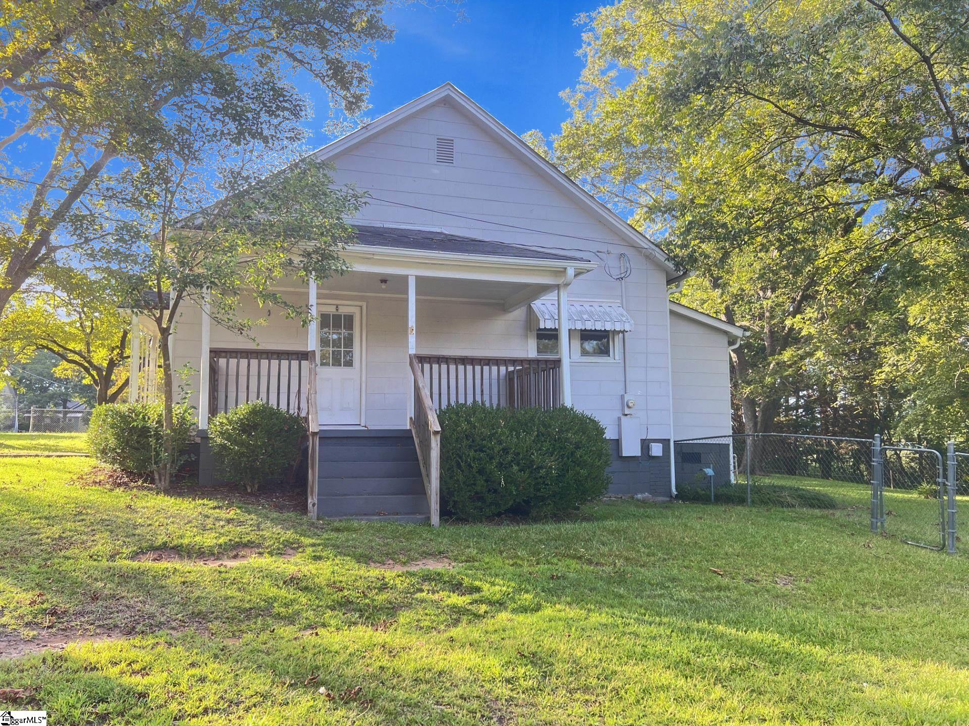 303 Blue Ridge Street Easley, SC 29640 - Photo 4 of 17 Gallery Image 4