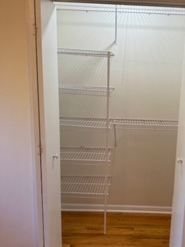 774 Considine Road Geneva, IL 60134 - Photo 16 of 43 a view of a small space