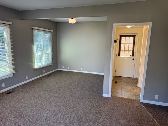 774 Considine Road Geneva, IL 60134 - Photo 25 of 43 an empty room with windows