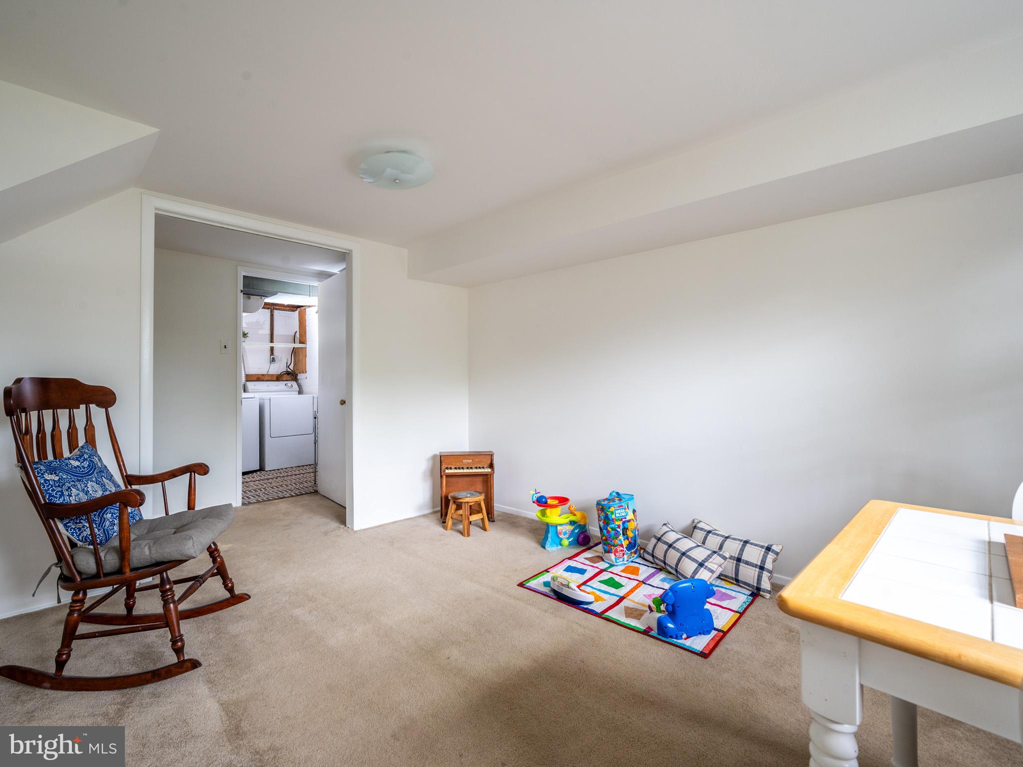 5227 Forman Court Springfield, VA 22151 - Photo 24 of 31 Den