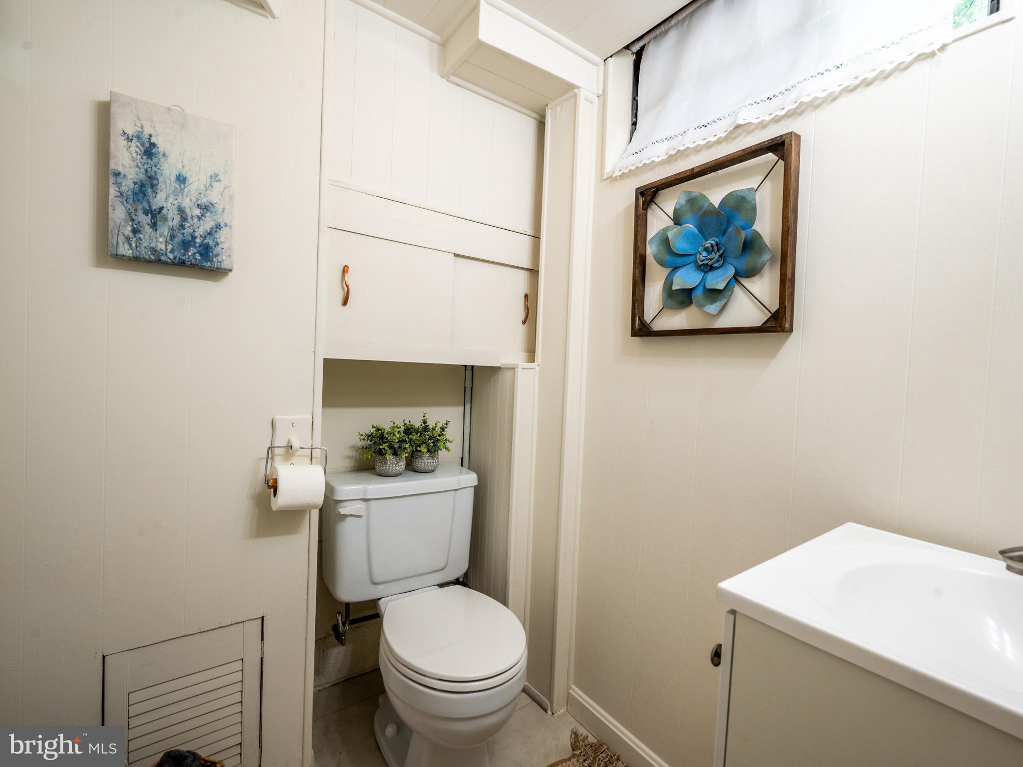 5227 Forman Court Springfield, VA 22151 - Photo 25 of 31 Half Bath lower level
