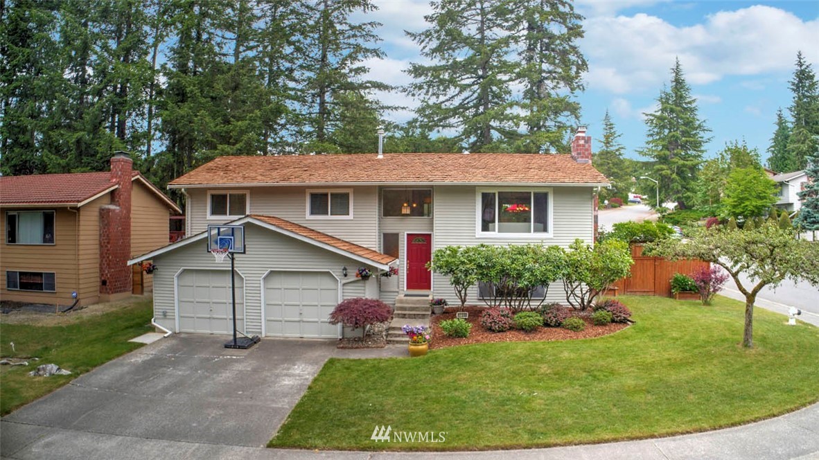 17552 157th Place Southeast Renton, WA 98058 - Photo 1 of 25 Gallery Image 1