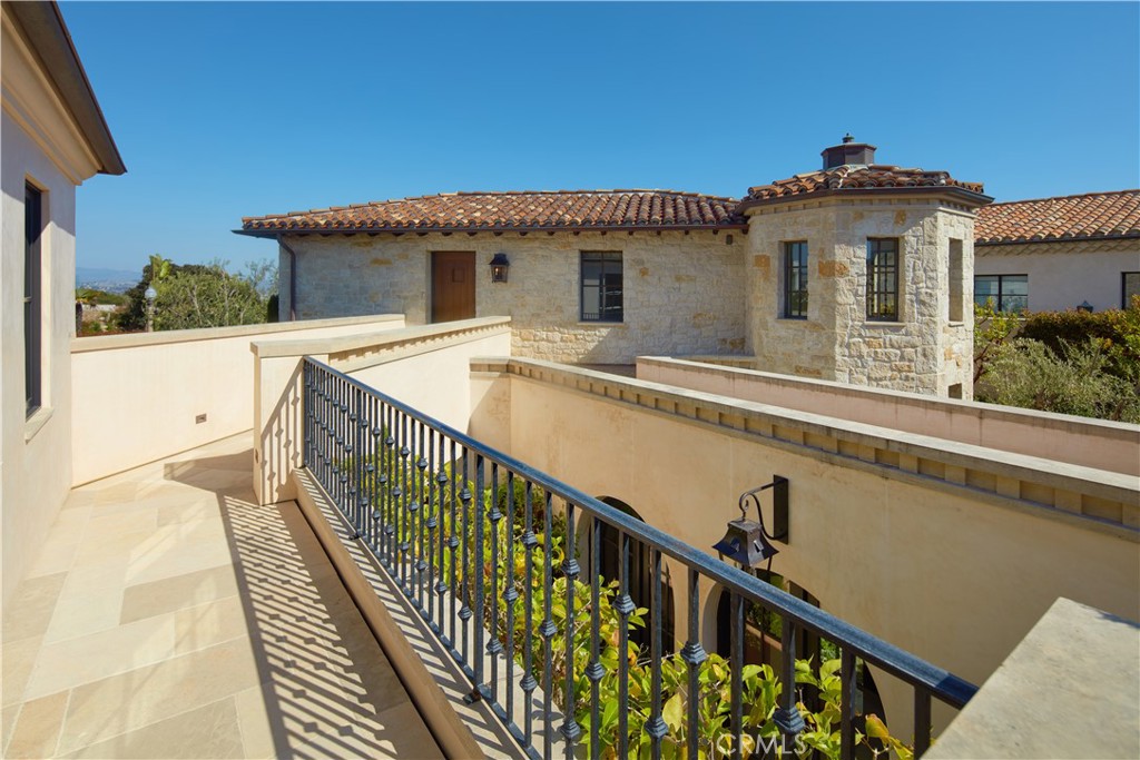17 Pacific Ridge Place Dana Point, CA 92629 - Photo 32 of 46 a view of balcony with furniture