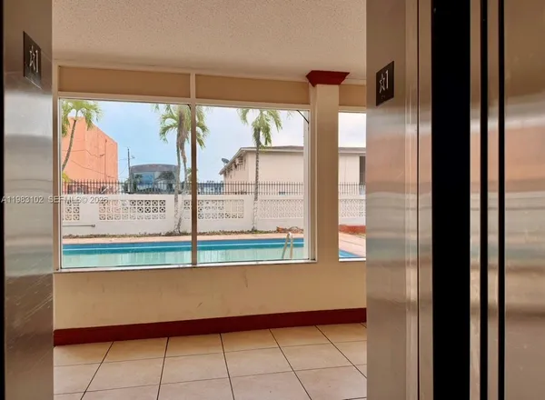 $1,400 | 13390 Northeast 7th Avenue, Unit 403, North Miami, FL 33161