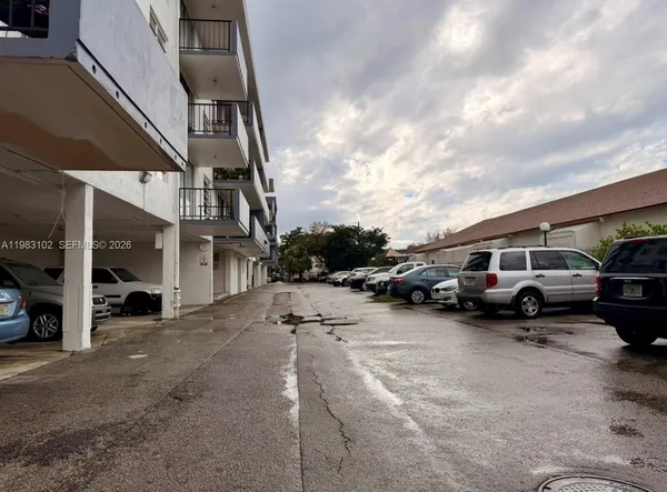 $1,400 | 13390 Northeast 7th Avenue, Unit 403, North Miami, FL 33161