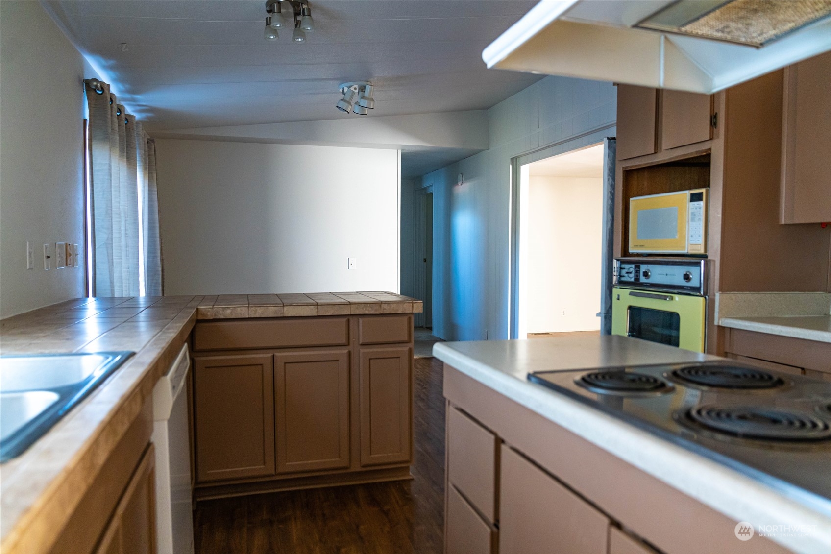 39477 Cape Horn Road Concrete, WA 98237 - Photo 12 of 26 Gallery Image 12