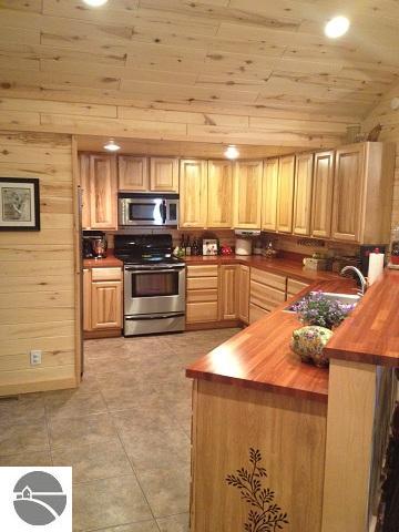 7351 West 18 Road Mesick, MI 49668 - Photo 7 of 25 1745431-6.JPG