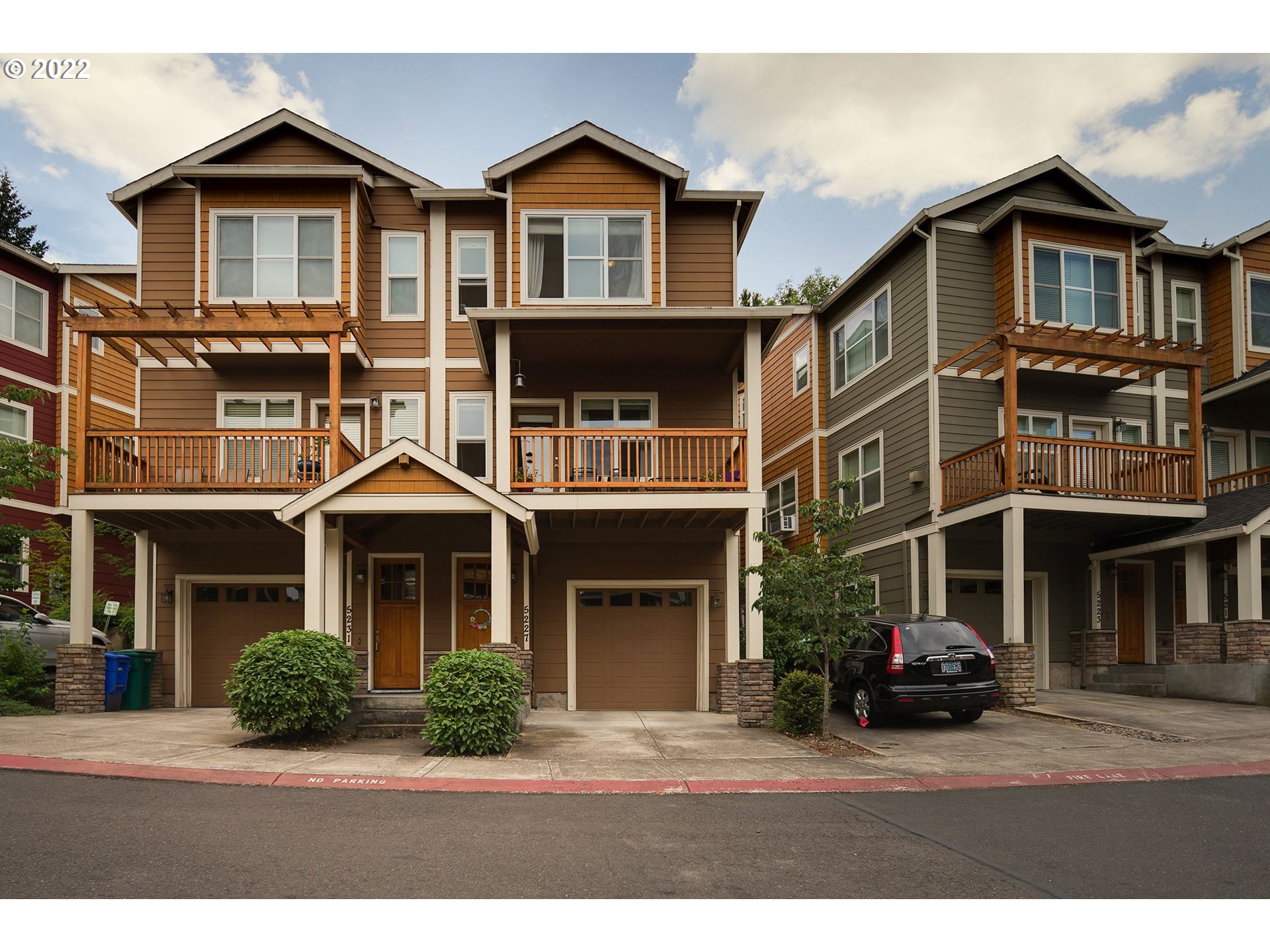 5227 Southwest Shattuck Road, Unit 4 Portland, OR 97221 - Photo 1 of 22 Gallery Image 1
