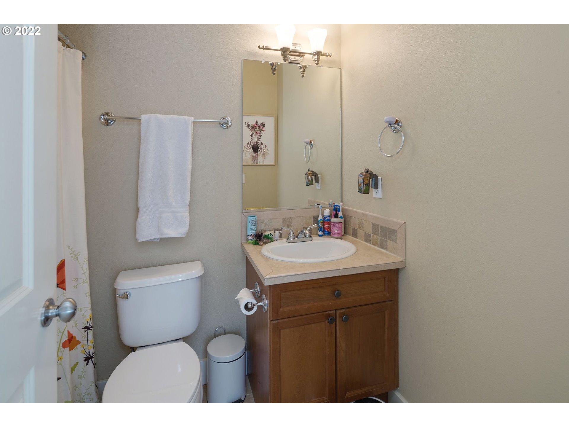 5227 Southwest Shattuck Road, Unit 4 Portland, OR 97221 - Photo 15 of 22 Gallery Image 15