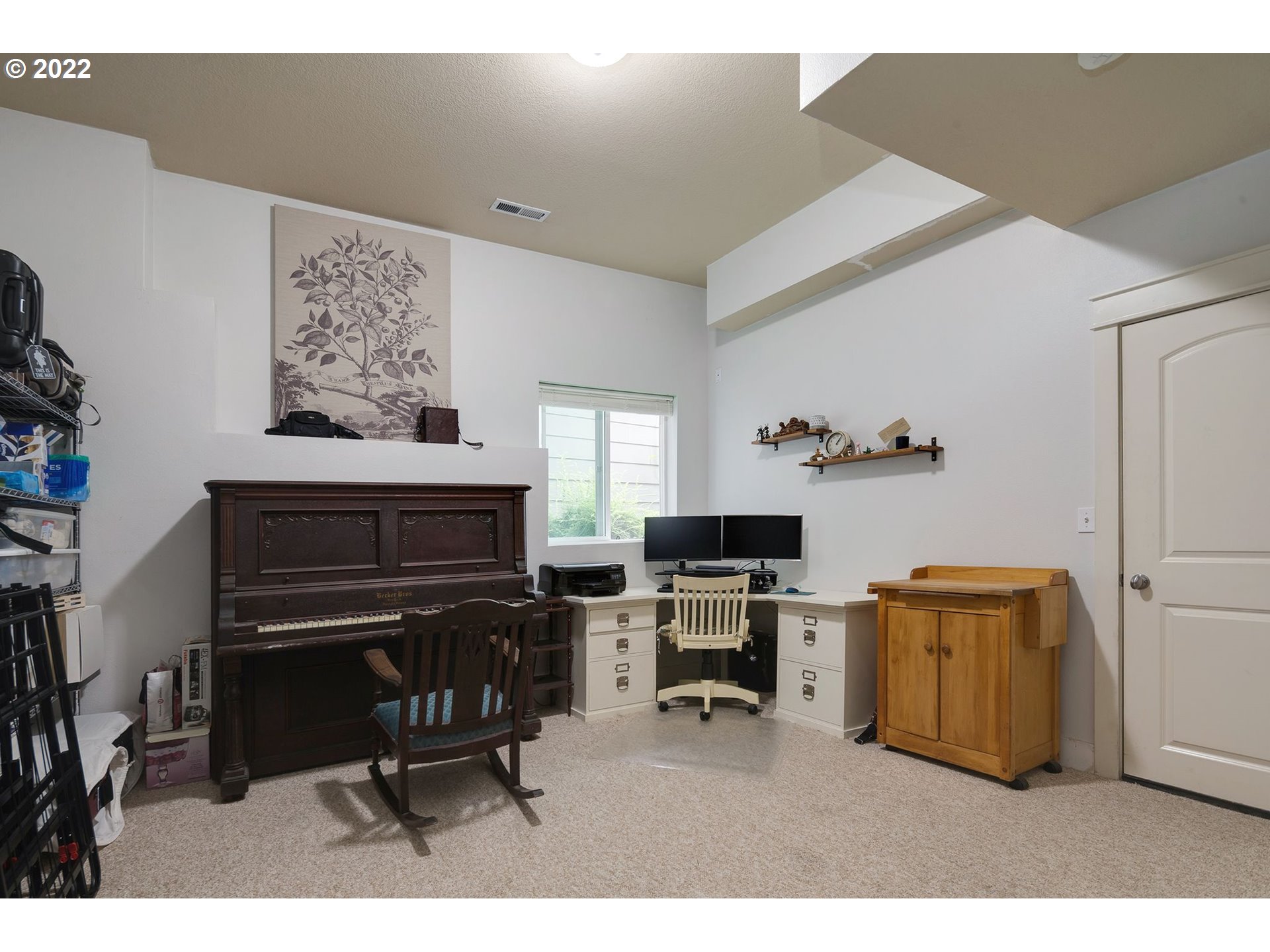5227 Southwest Shattuck Road, Unit 4 Portland, OR 97221 - Photo 16 of 22 Gallery Image 16