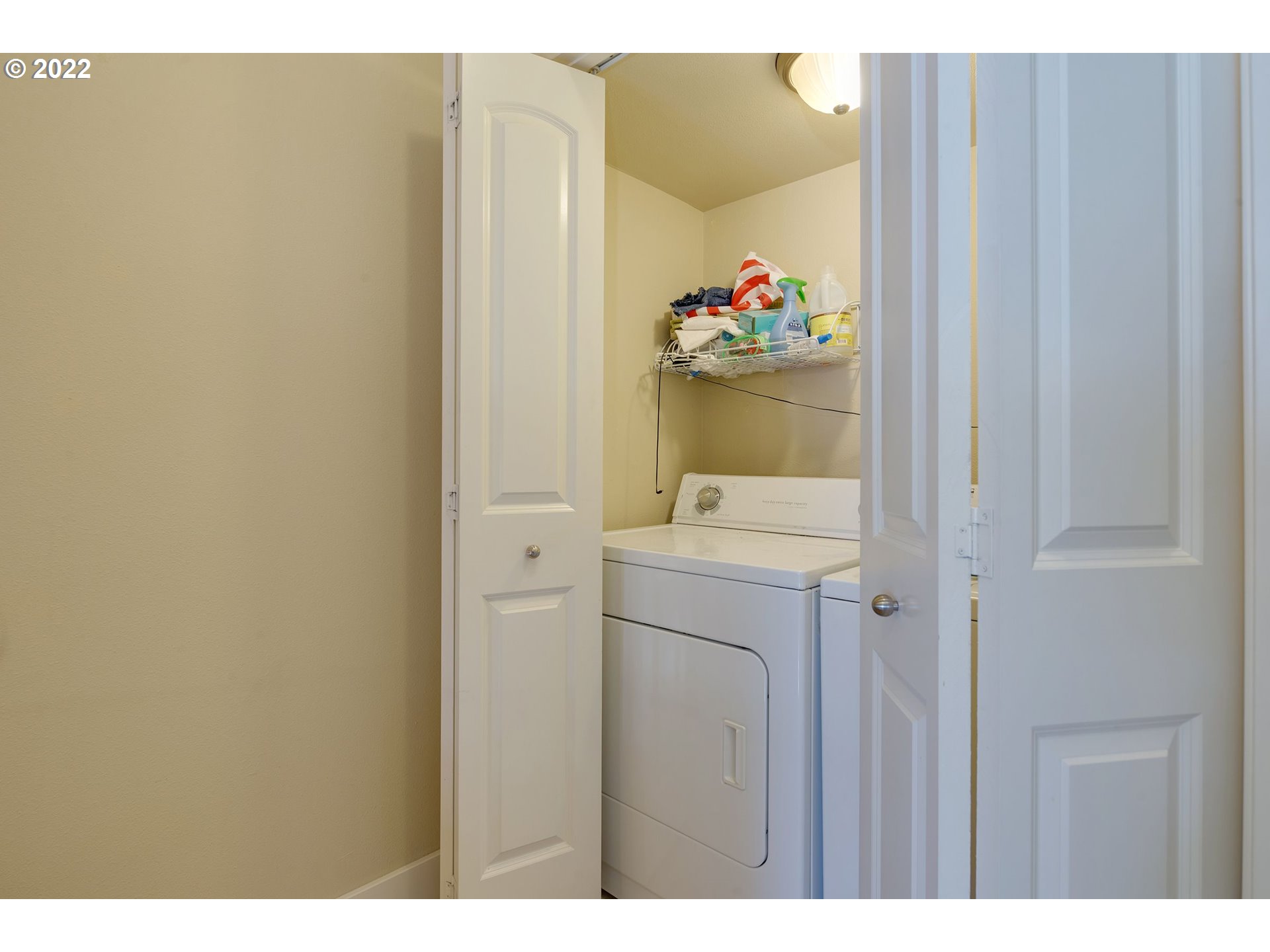5227 Southwest Shattuck Road, Unit 4 Portland, OR 97221 - Photo 18 of 22 Gallery Image 18