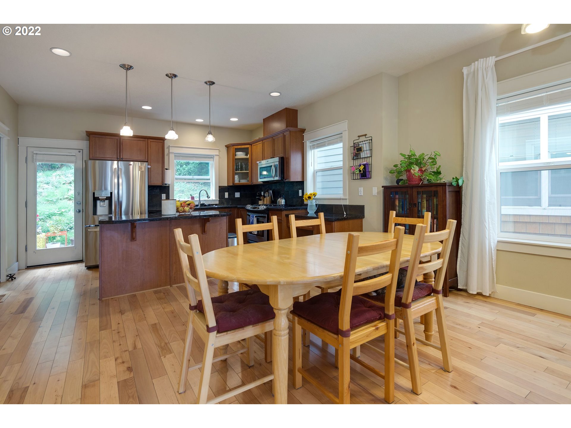 5227 Southwest Shattuck Road, Unit 4 Portland, OR 97221 - Photo 5 of 22 Gallery Image 5