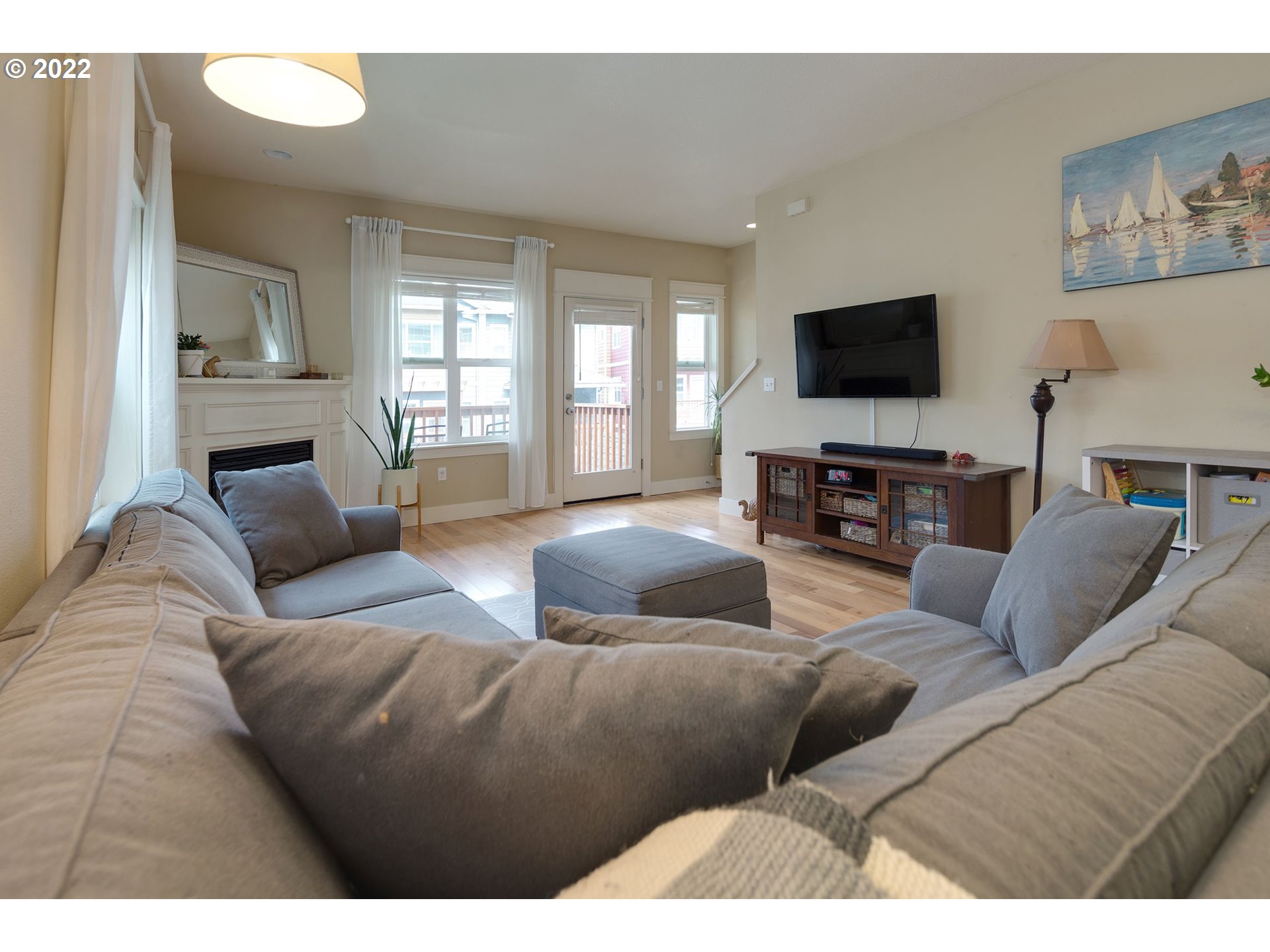 5227 Southwest Shattuck Road, Unit 4 Portland, OR 97221 - Photo 8 of 22 Gallery Image 8