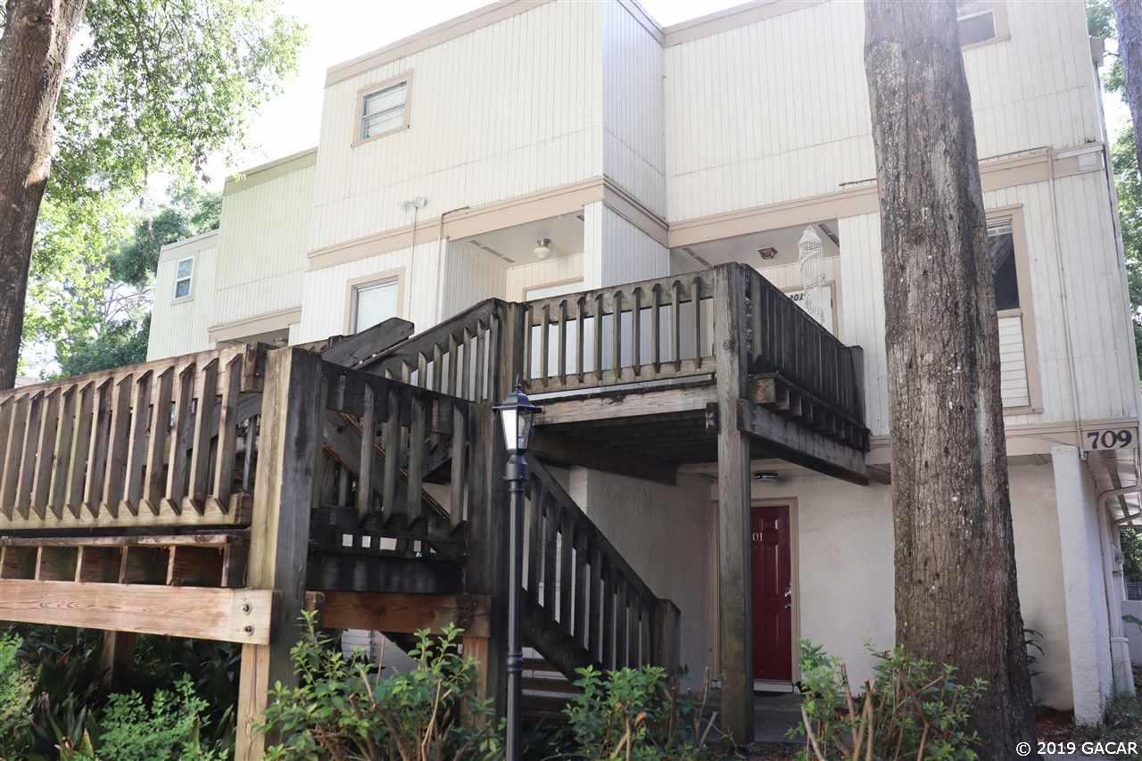709 Southwest 75th Street, Unit 201 Gainesville, FL 32607 - Photo 1 of 15