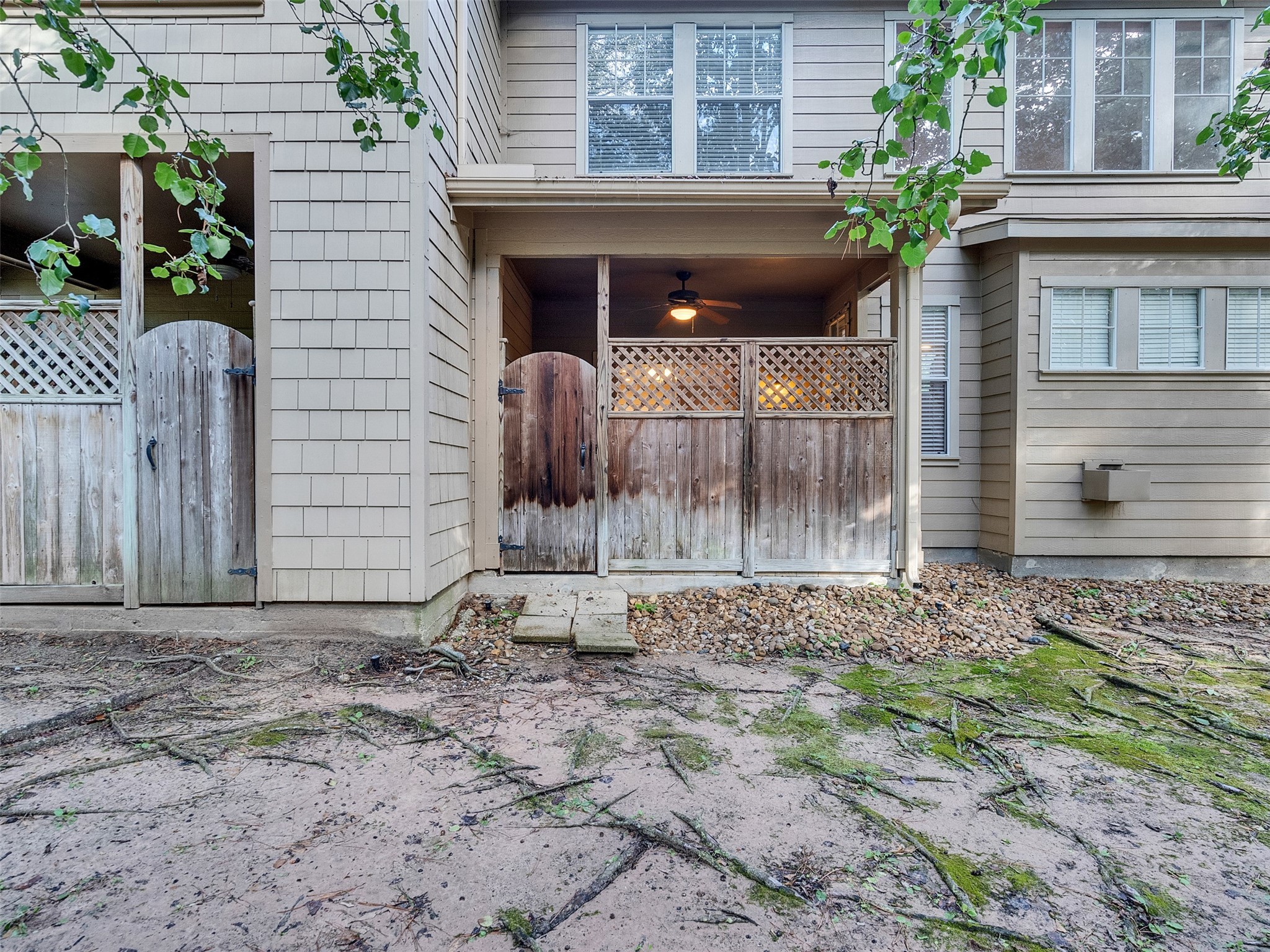 83 Scarlet Woods Court, Unit 83 The Woodlands, TX 77380 - Photo 28 of 34 Outdoor space and common areas are maintained by the HOA per landlord.