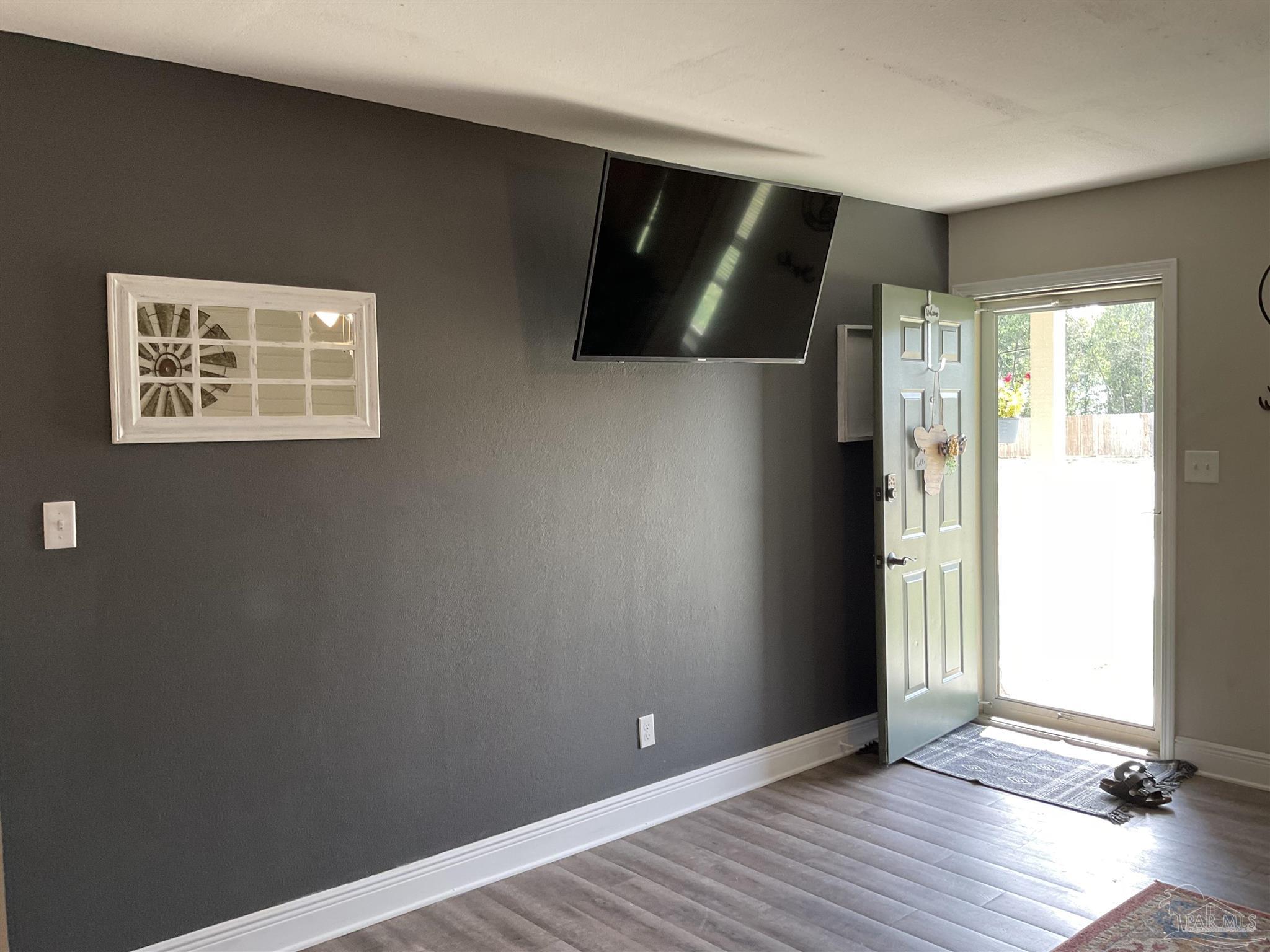 6716 East Gate Road Milton, FL 32570 - Photo 15 of 24 Gallery Image 15