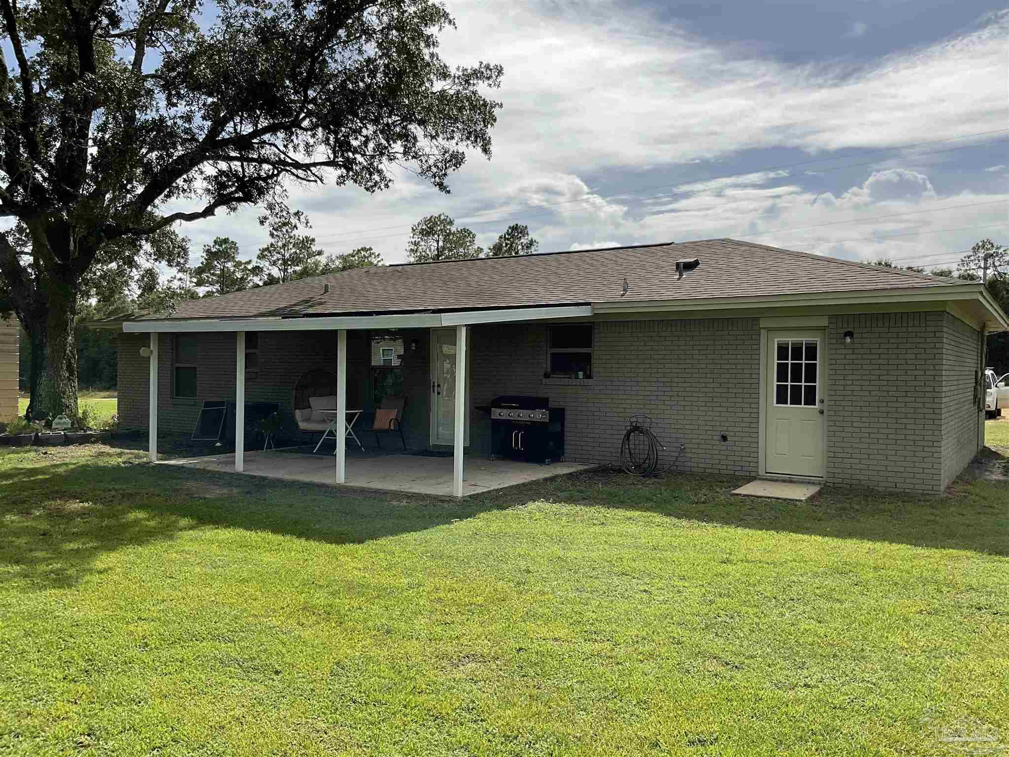 6716 East Gate Road Milton, FL 32570 - Photo 5 of 24 Gallery Image 5