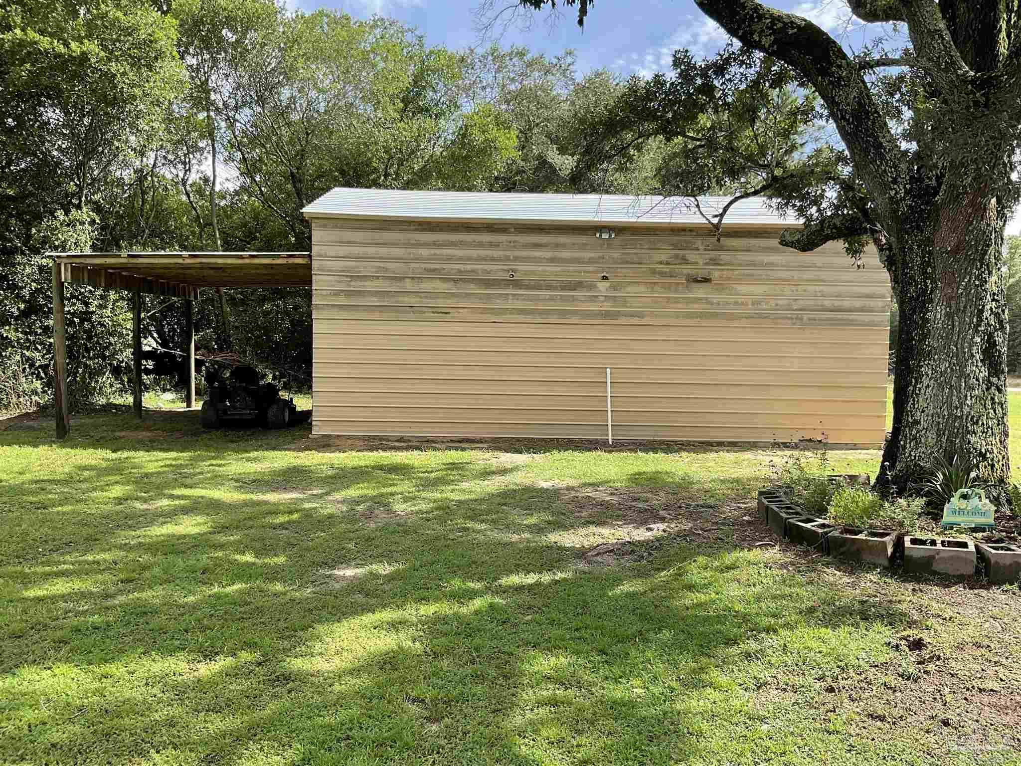 6716 East Gate Road Milton, FL 32570 - Photo 8 of 24 Gallery Image 8