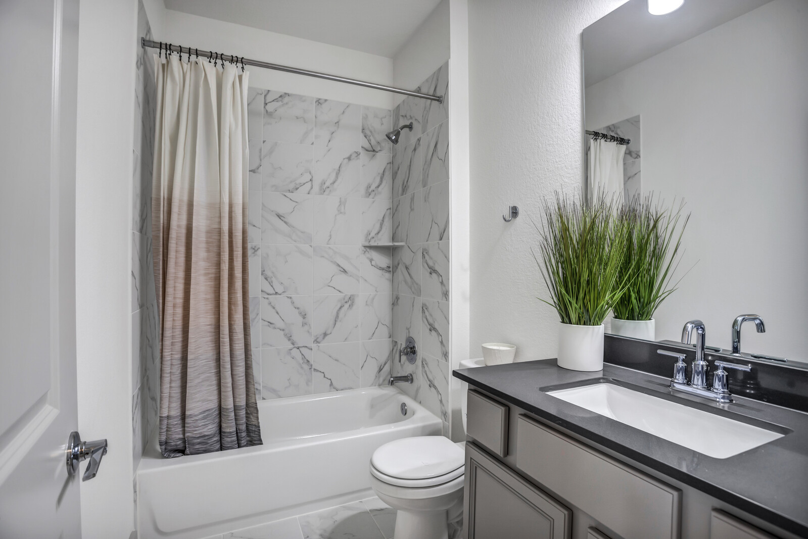 2121 Local Rebel Street Leander, TX 78641 - Photo 3 of 32 Beautiful full second bathroom upstairs