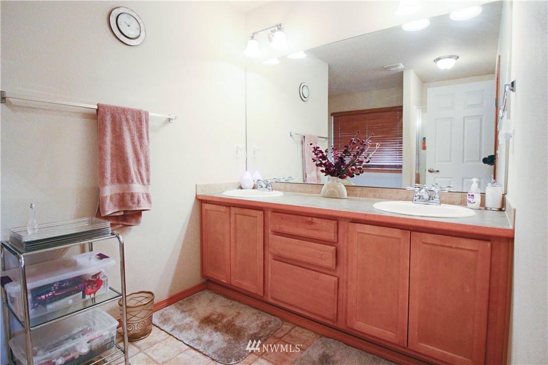7369 Radius Loop Southeast Lacey, WA 98513 - Photo 13 of 20 Gallery Image 13