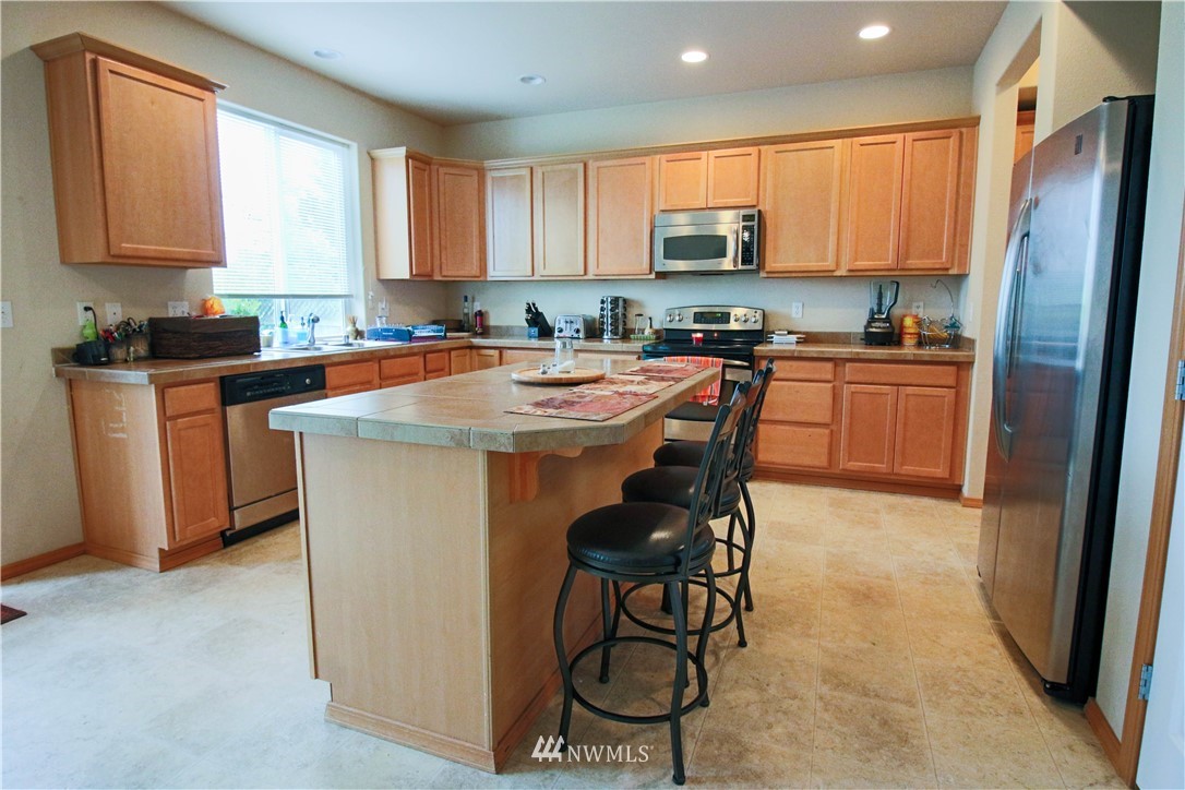7369 Radius Loop Southeast Lacey, WA 98513 - Photo 5 of 20 Gallery Image 5