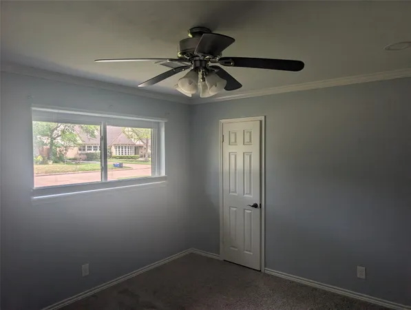 $2,695 | 4034 Shady Springs Drive, Seabrook, TX 77586