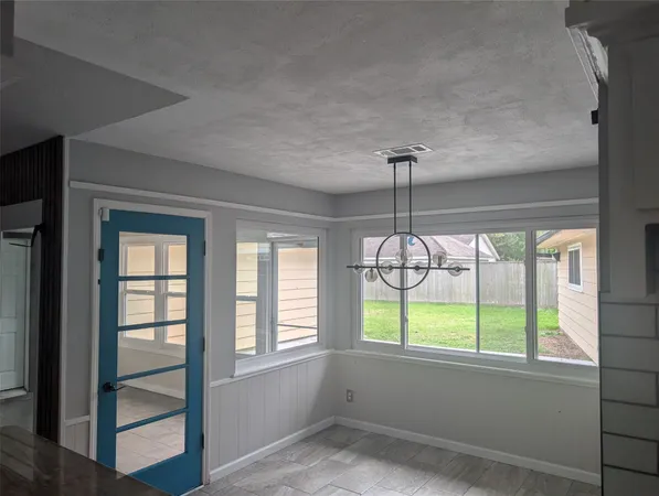 $2,695 | 4034 Shady Springs Drive, Seabrook, TX 77586