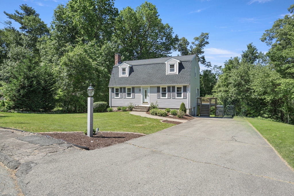 8 Walker Road Franklin, MA 02038 - Photo 9 of 40