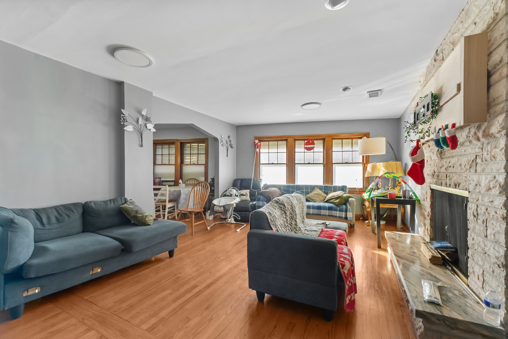 7124 West Higgins Avenue Chicago, IL 60656 - Photo 22 of 33 a living room with furniture fireplace and flat screen tv