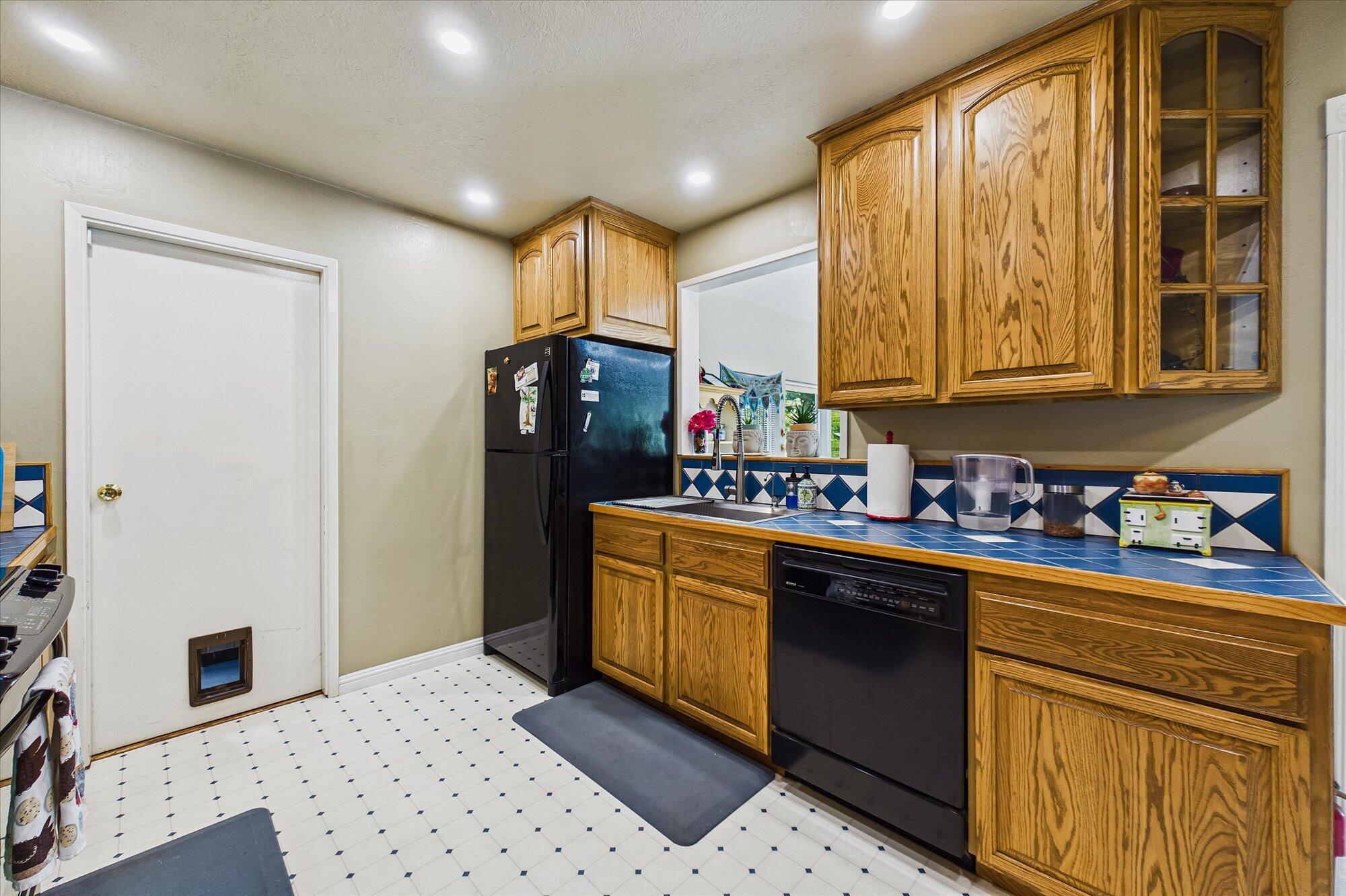 2105 Hurst Road Eureka, CA 95503 - Photo 18 of 54