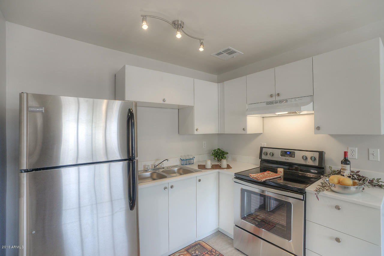 3347 East Granada Road Phoenix, AZ 85008 - Photo 12 of 25 granada_12