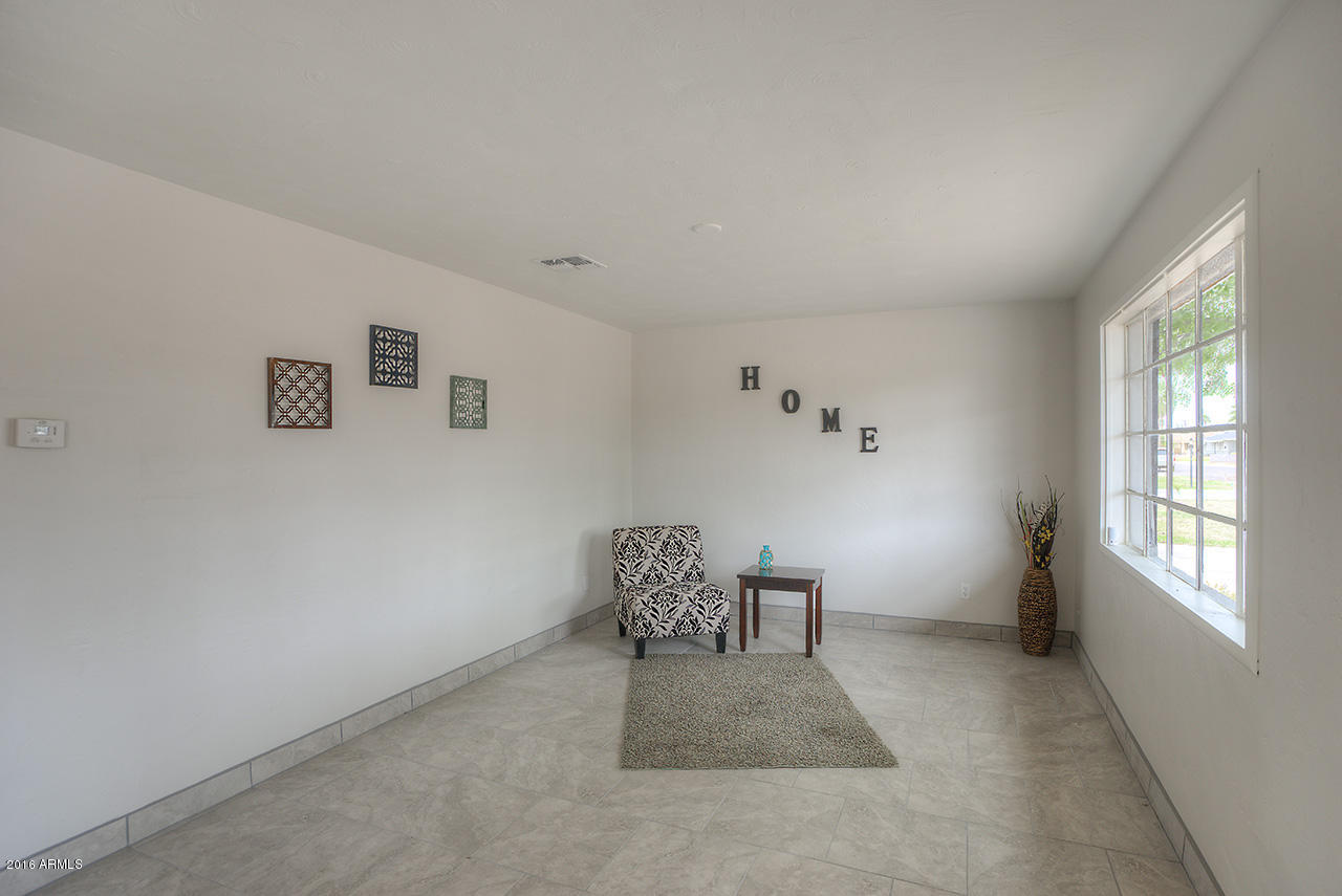 3347 East Granada Road Phoenix, AZ 85008 - Photo 3 of 25 granada_03