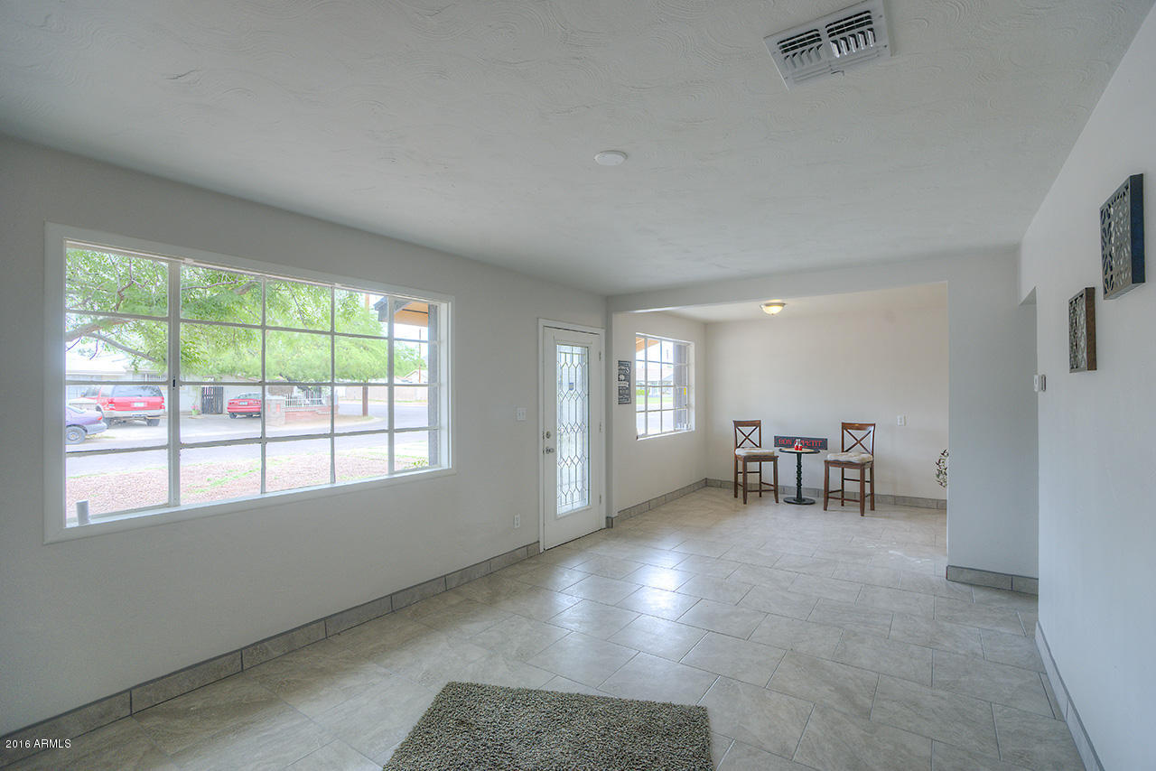 3347 East Granada Road Phoenix, AZ 85008 - Photo 7 of 25 granada_06