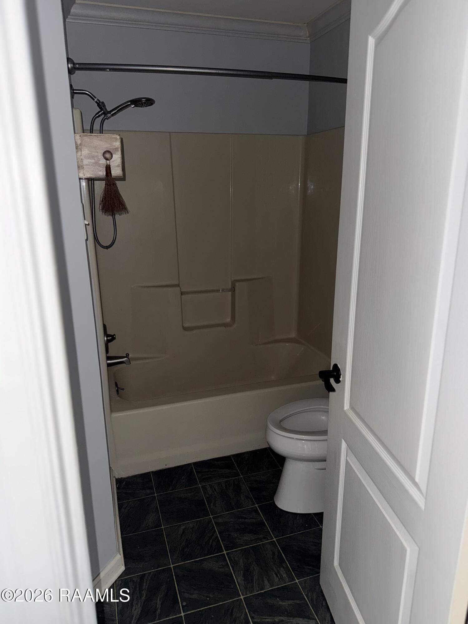 1034 Hollow Oaks Road Breaux Bridge, LA 70517 - Photo 3 of 6 94C22EF7-DD2C-4A8F-A273-023B4445DDAC