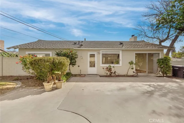 $1,499,000 | 11305 Loch Lomond Road, Los Alamitos, CA 90720