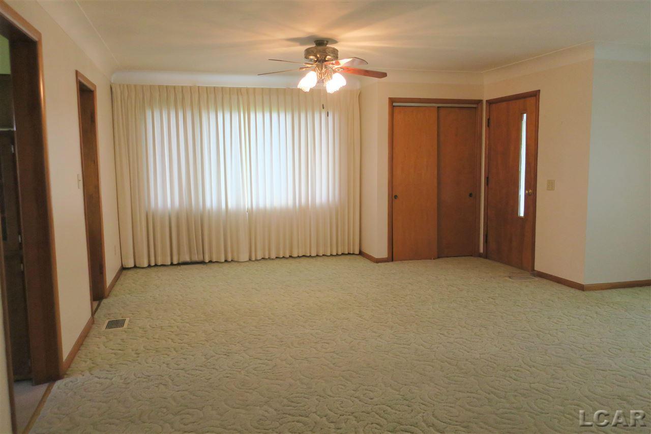 9132 Rouget Road Blissfield, MI 49228 - Photo 10 of 16 50075000-9.JPG