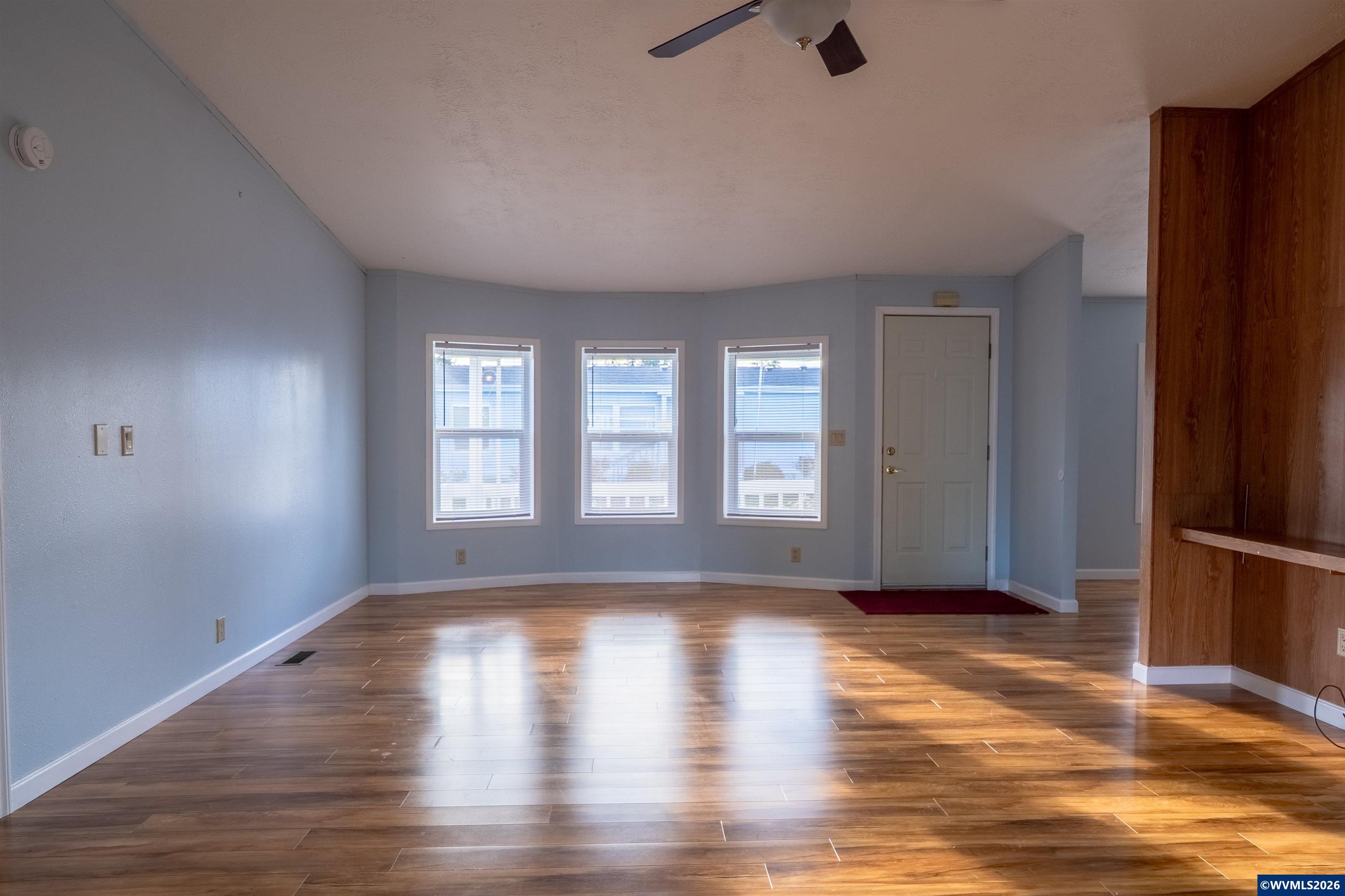 205 Boone Road Southeast, Unit 6 Salem, OR 97306 - Photo 6 of 32 Gallery Image 6