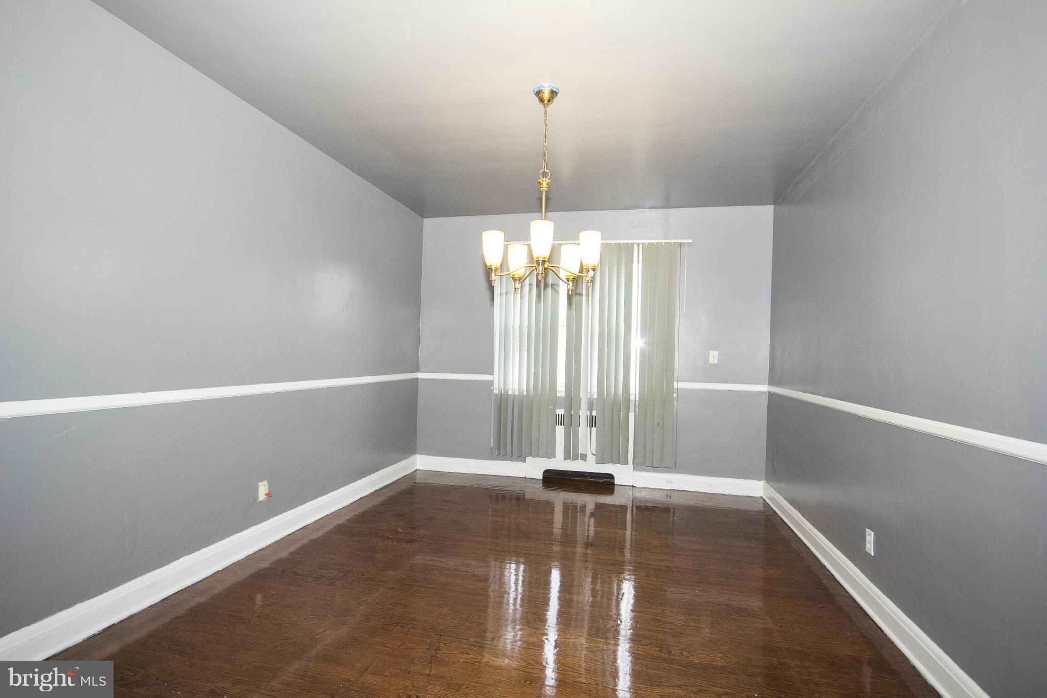 1618 Shadyside Road Baltimore, MD 21218 - Photo 4 of 22 Dining Room