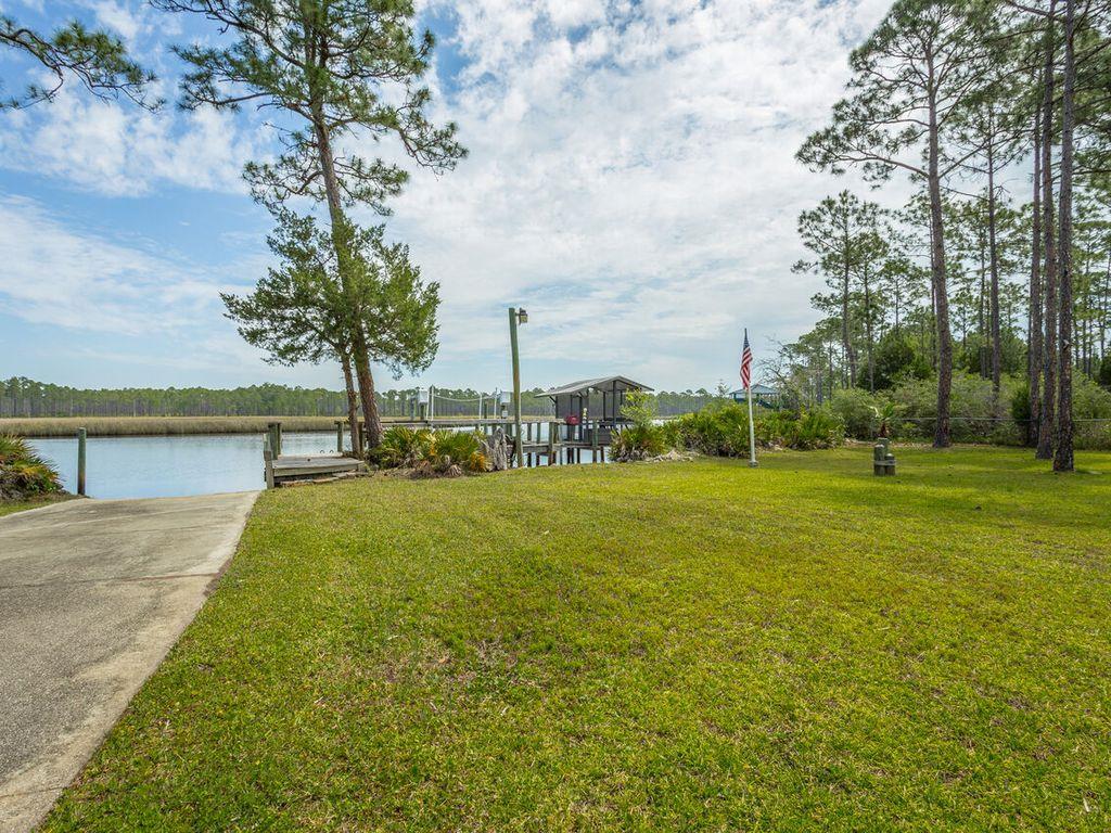 737 Mill Road Carrabelle, FL 32322 - Photo 31 of 44